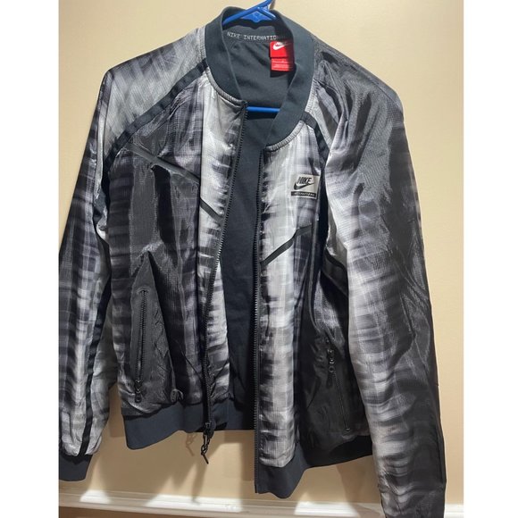 Nike Black and Gray Ombre Bomber Jacket Size Large - Picture 1 of 3